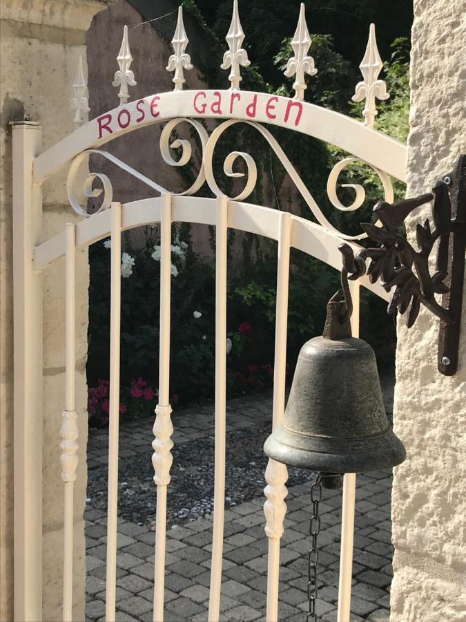 Rose Garden Mezzanine Bed and Breakfast Giverny Exterior foto